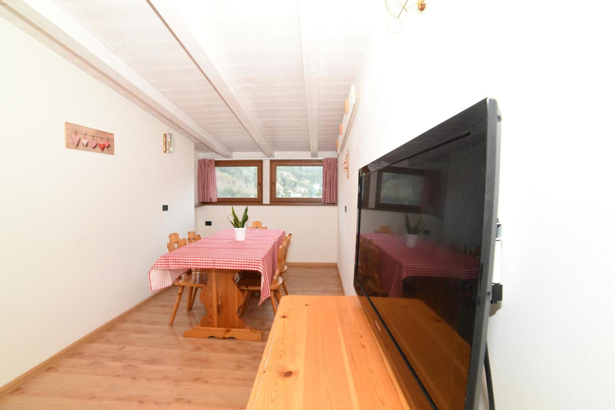 Ferienwohnung Cesa Mandi E Miky Canazei Exterior foto