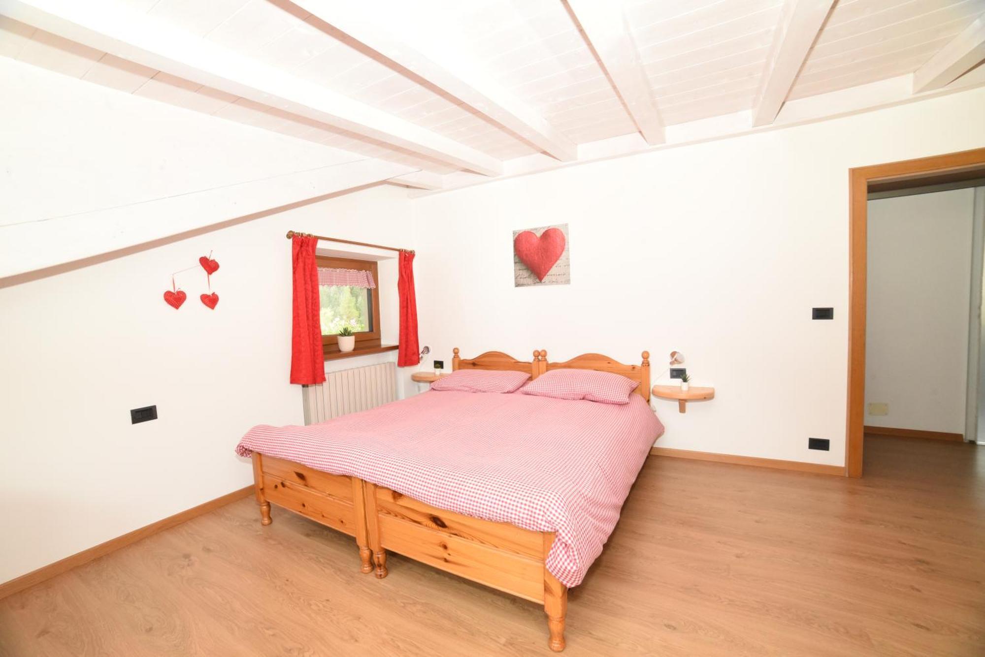 Ferienwohnung Cesa Mandi E Miky Canazei Exterior foto