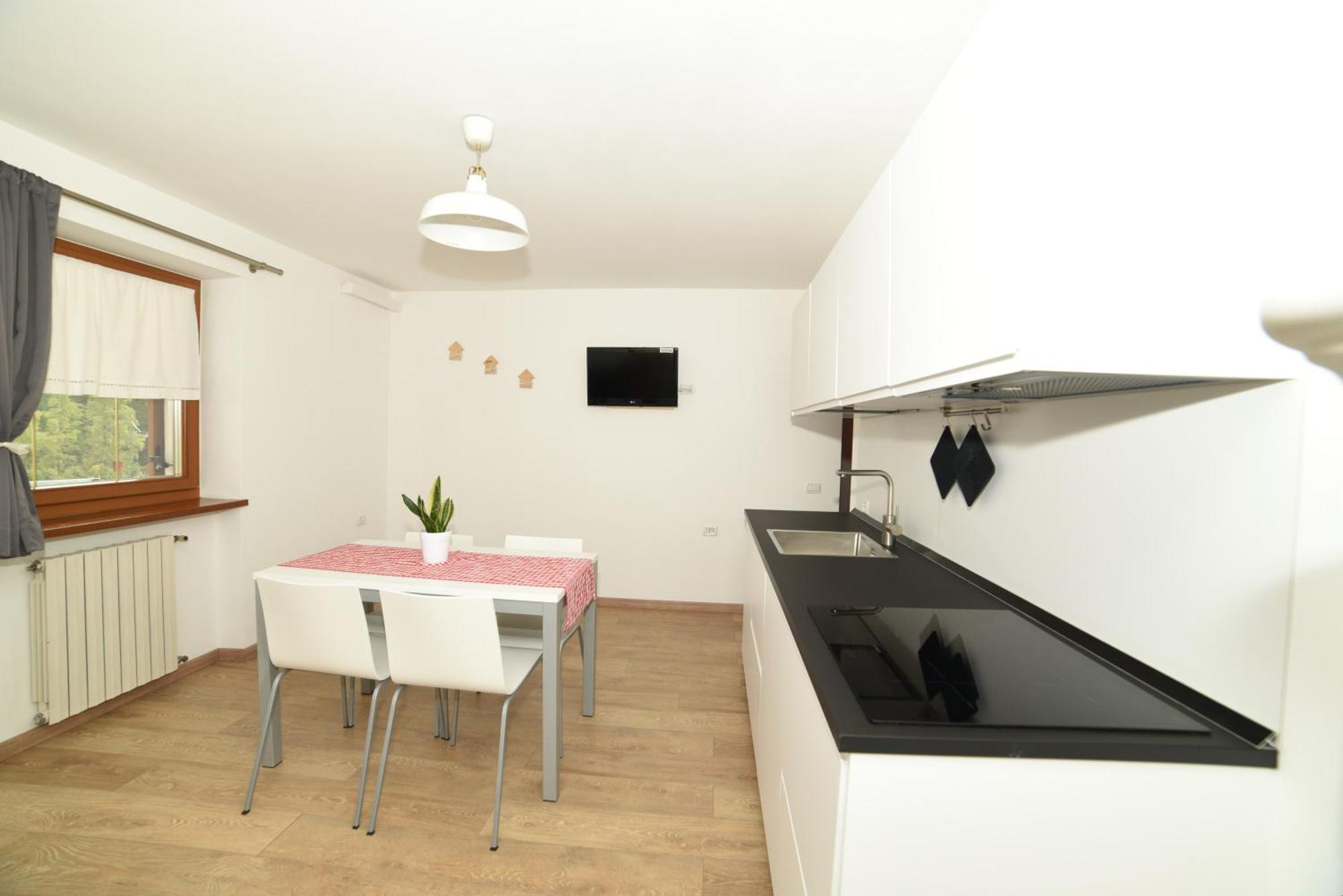 Ferienwohnung Cesa Mandi E Miky Canazei Exterior foto